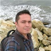 Soy una persona muy creativa y divertido dinámico y responsable honesto muy puntual enfocado en las notas y normas que se requieren para cumplir los objetivos